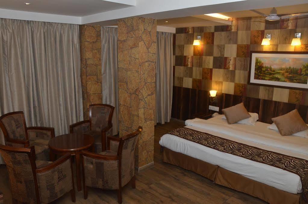 Hostel Mumbai By Maharana Inn Екстер'єр фото