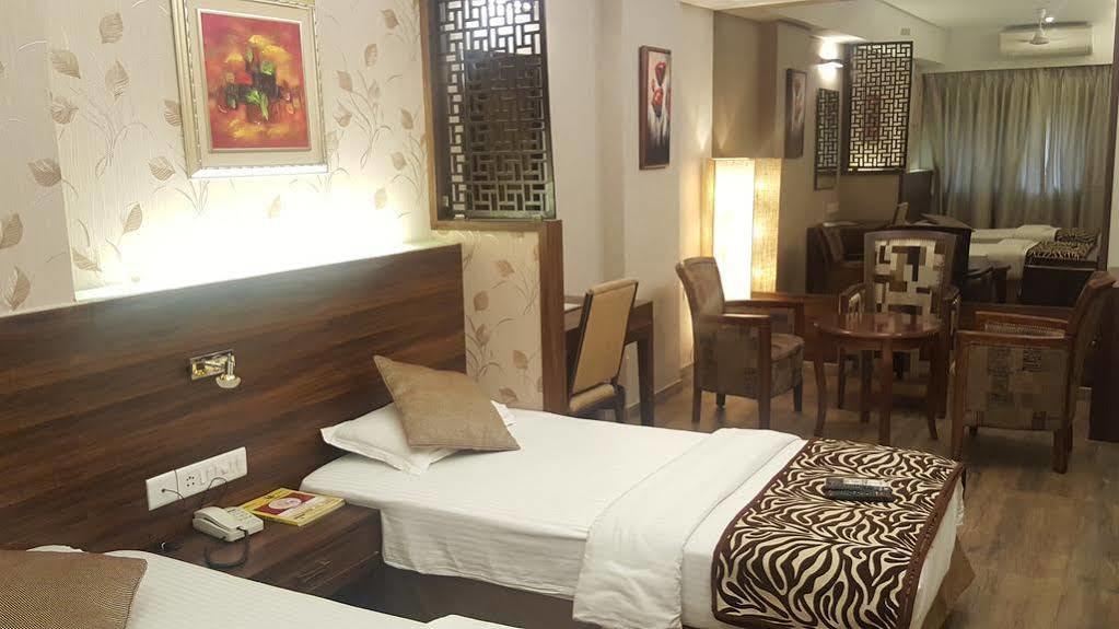Hostel Mumbai By Maharana Inn Екстер'єр фото