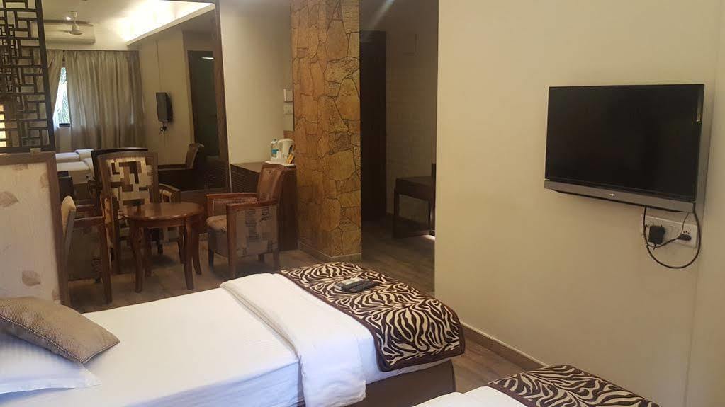 Hostel Mumbai By Maharana Inn Екстер'єр фото